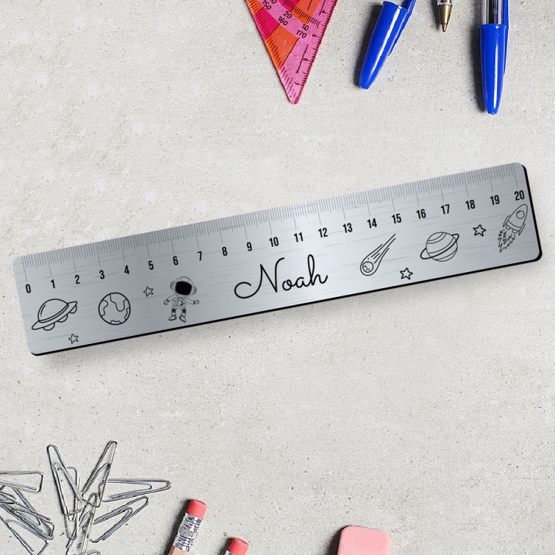 Personalized 20 cm graduated ruler for schoolchildren · First name | Space Personalized 20 cm graduated ruler for schoolchildren · First name | Space