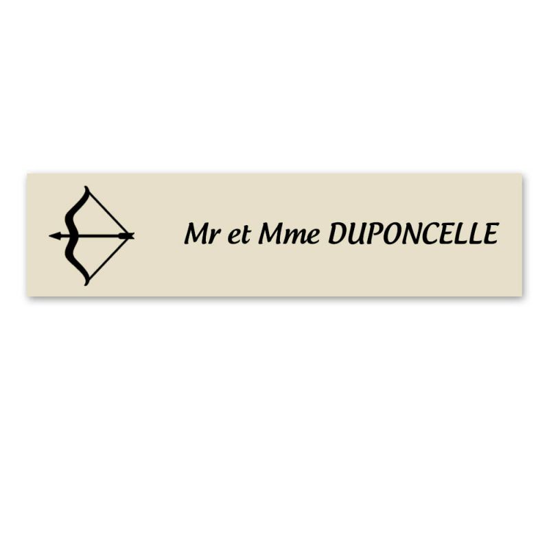 Plaque nom personnalisée 1 ligne + signe astrologique SAGITTAIRE pour boite aux lettres type Decayeux (100x25mm) Plaque nom personnalisée 1 ligne + signe astrologique SAGITTAIRE pour boite aux lettres type Decayeux (100x25mm)