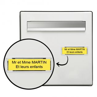 Plaque boite aux lettres personnalisée adhésive au format 100x25mm - jaune lettres noires - 2 lignes