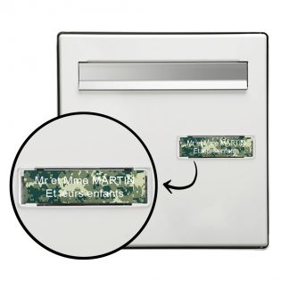 Plaque boite aux lettres personnalisée adhésive au format 100x25mm - Camouflage Vert lettres blanches - 2 lignes
