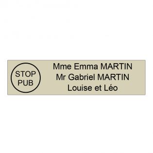 Plaque boite aux lettres personnalisée adhésive au format 100x25mm avec STOP PUB - beige lettres noires - 3 lignes