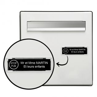 Plaque boite aux lettres personnalisée adhésive au format 100x25mm avec STOP PUB - noire lettres blanches - 2 lignes