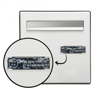 Plaque boite aux lettres personnalisée adhésive au format 100x25mm avec STOP PUB - Camo Bleu lettres blanches - 2 lignes