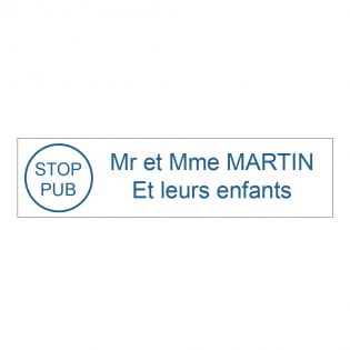 Plaque boite aux lettres personnalisée adhésive au format 100x25mm avec STOP PUB - blanche lettres bleues - 2 lignes
