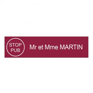 Plaque boite aux lettres personnalisée adhésive au format 100x25mm avec STOP PUB - bordeaux lettres blanches - 1 ligne