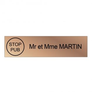 Étiquette Nom Stop Pub boîte aux lettres personnalisée par gravure laser · 100x25x0,8 mm · cuivre lettres noires - 1 ligne