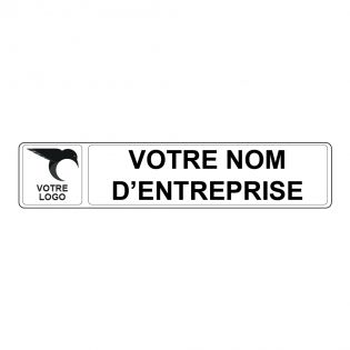 Panneau de signalisation pour parking · Emplacement réservé pour entreprise · Personnalisable avec nom entreprise et logo