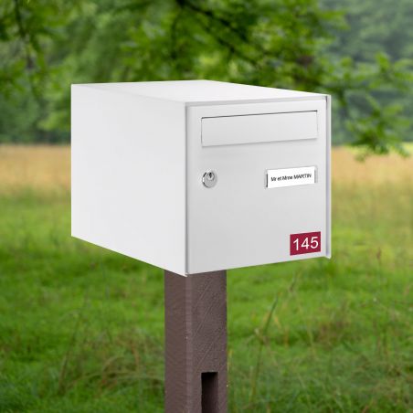 Numéro pour boite aux lettres personnalisable rectangle petit format (50x35mm) bordeaux chiffres blancs