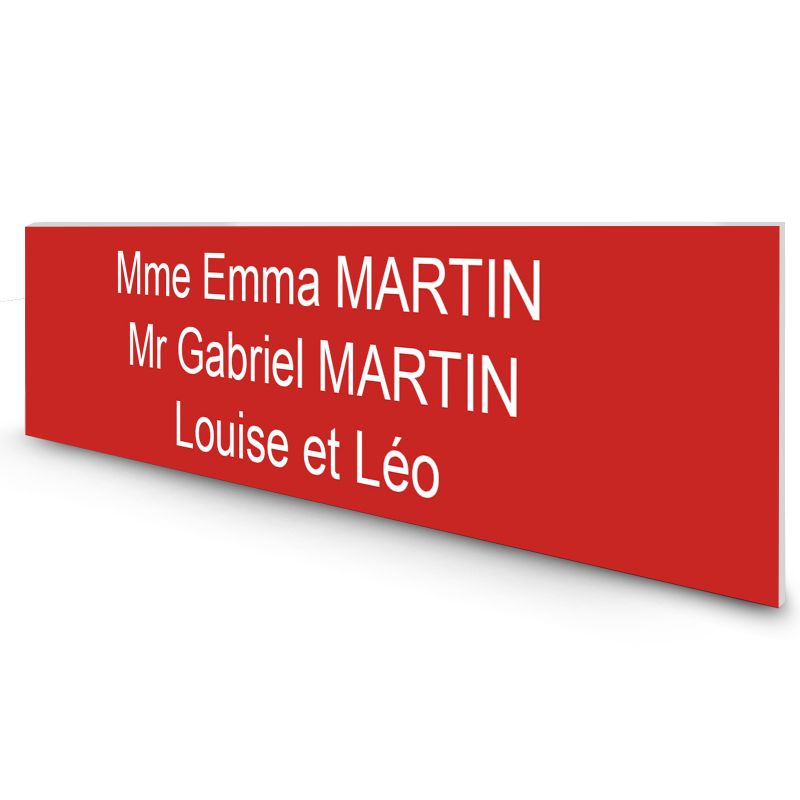 Étiquette Nom personnalisable pour boîte aux lettres · Gravure Française · 100x25x0,8 mm · rouge lettres blanches - 3 lignes Étiquette Nom personnalisable pour boîte aux lettres · Gravure Française · 100x25x0,8 mm · rouge lettres blanches - 3 lignes