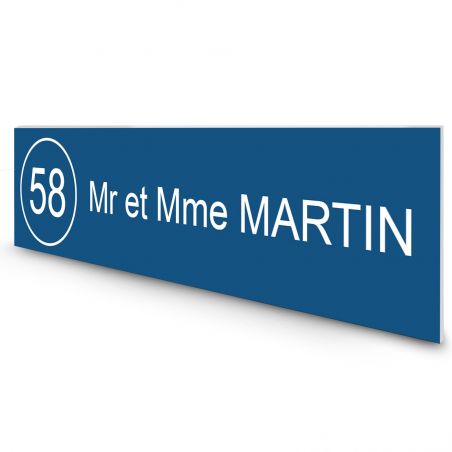 Étiquette Nom + Numéro personnalisable pour boîte aux lettres · 100x25x0,8 mm · Bleu lettres blanches - 1 ligne