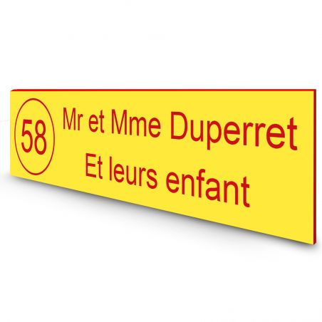 Étiquette Nom + Numéro personnalisable pour boîte aux lettres · 100x25x0,8 mm · Jaune lettres rouges - 2 lignes