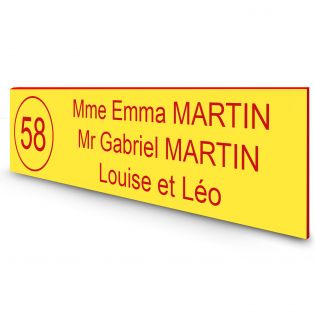 Étiquette Nom + Numéro personnalisable pour boîte aux lettres · 100x25x0,8 mm · Jaune lettres rouges - 3 lignes
