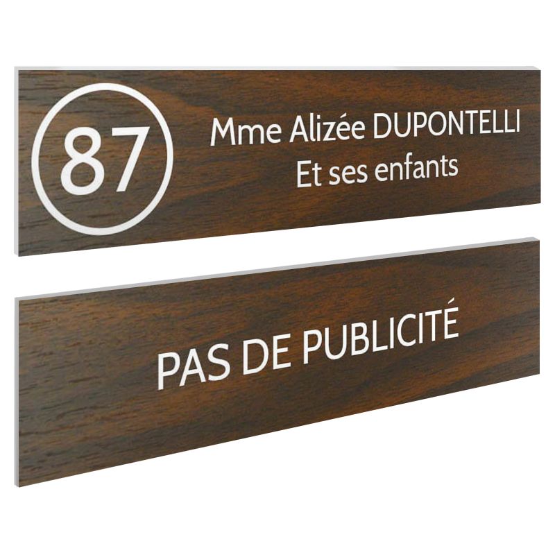Plaque nom et numéro + Plaque Stop Pub boite aux lettres format 100x25mm effet bois foncé lettres blanches - 2 lignes Plaque nom et numéro + Plaque Stop Pub boite aux lettres format 100x25mm effet bois foncé lettres blanches - 2 lignes