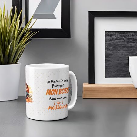 Mug Je travaille pour que mon Boss puisse avoir une vie meilleure - Cadeau pour Patron - 33 cl, Céramique - Imprimé en France