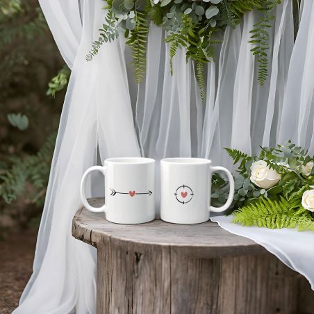 Lot de 2 mugs en céramique Couple personnalisés Prénoms · Flèche et Cible · Saint-Valentin - 33 cl, Céramique - Imprimé en Franc