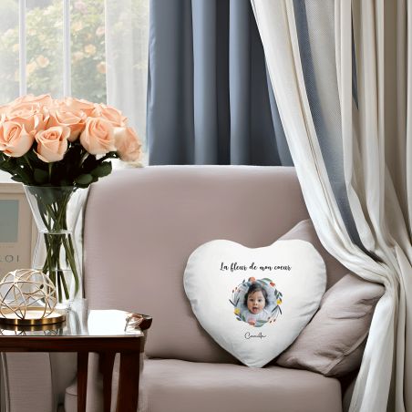Coussin cœur + garniture personnalisable prénom et photo · La fleur de mon cœur · Cadeau décoratif fête des mères