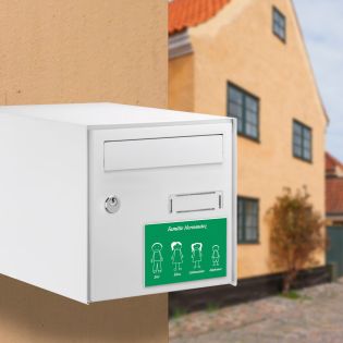 Plaque de maison Family personnalisée avec 4 membres pour boite aux lettres - Format 12x8 cm - Couleur vert clair