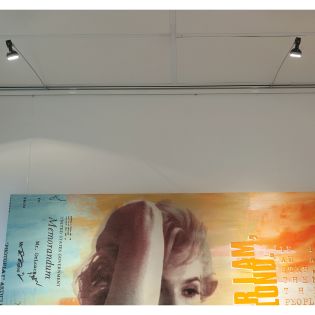 Pack complet 10 mètres cimaises murales Combi Pro Light avec armatures 50 cm pour éclairage de tableaux