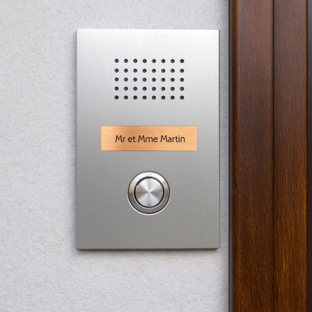 Plaque adhésive interphone personnalisée - Étiquette plastique bi-couche couleur cuivre lettres noires - Gravure laser durable -