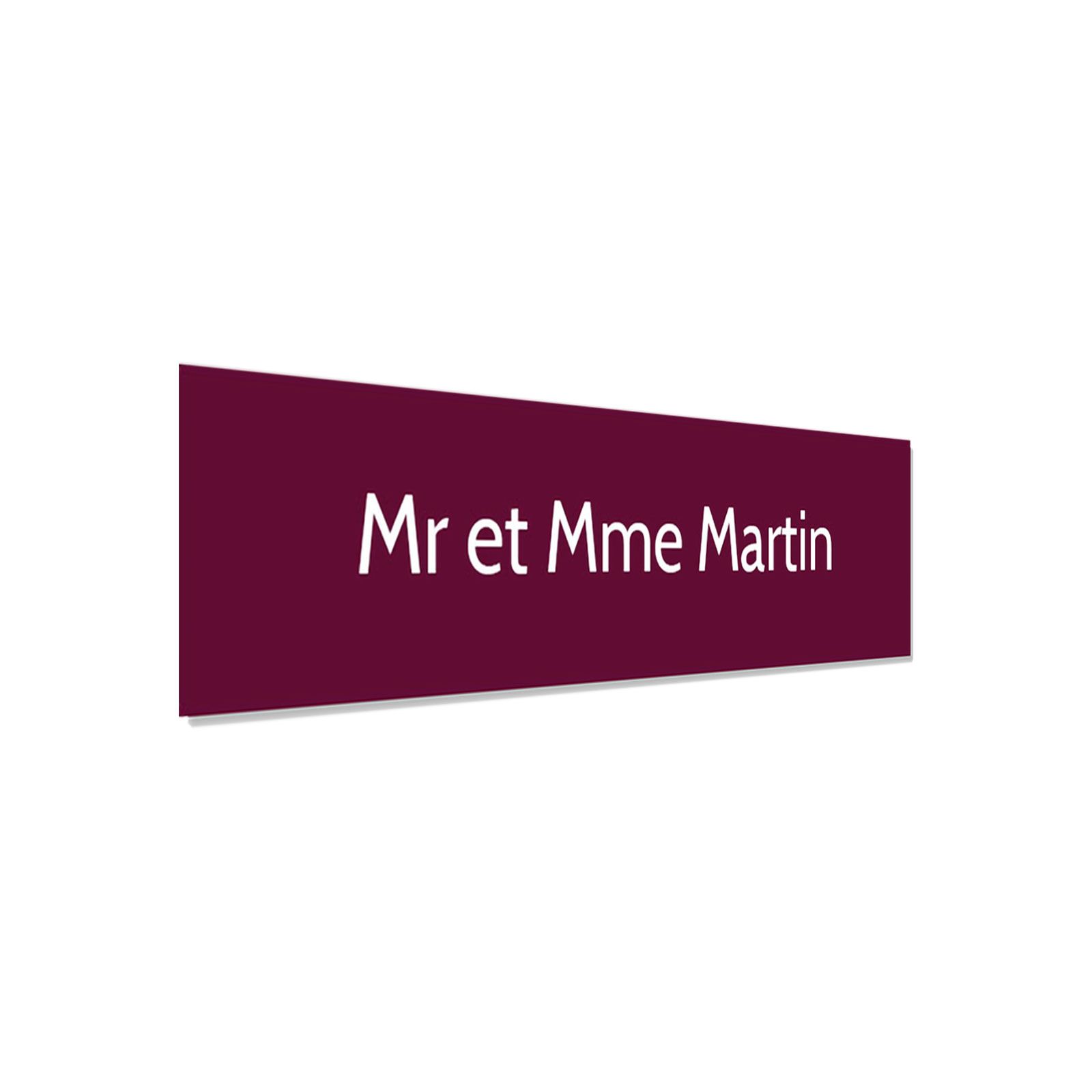 Plaque adhésive interphone personnalisée - PVC résistant bordeaux lettres blanches - 60x15 mm, gravure laser, adhésif 3M double 