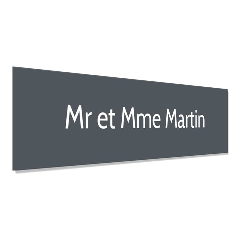 Plaque adhésive interphone personnalisée - Étiquette plastique bi-couche grise lettres blanches - Gravure laser durable - 60x15 Plaque adhésive interphone personnalisée - Étiquette plastique bi-couche grise lettres blanches - Gravure laser durable - 60x15