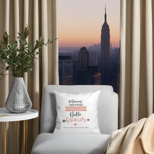 Housse de Coussin décorative personnalisée humoristique "Devine qui a encore mangé le canapé" 40 x 40 cm · Idée cadeau maître ch