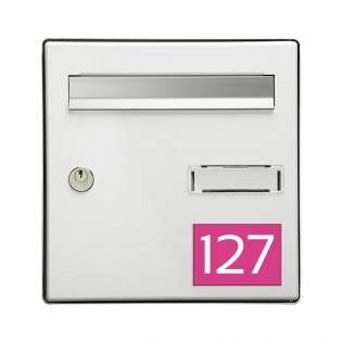 Numéro pour boite aux lettres personnalisable rectangle grand format (100x70mm) rose chiffres blancs