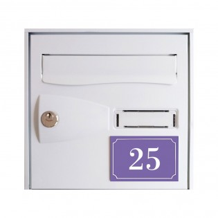 Numéro de maison / rue gravé et personnalisé couleur violet chiffres blancs - Signalétique extérieure