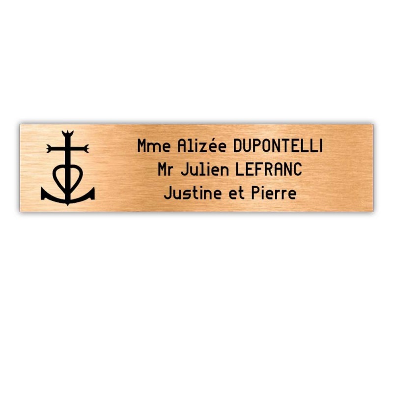 Plaque boite aux lettres Decayeux CROIX CAMARGUAISE (100x25mm) cuivre lettres noires - 3 lignes Plaque boite aux lettres Decayeux CROIX CAMARGUAISE (100x25mm) cuivre lettres noires - 3 lignes