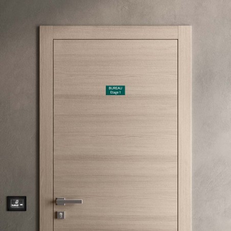 Plaque de porte gravée sur 1 à 2 lignes couleur vert foncé lettres blanches - Format rectangle 75 x 150 mm