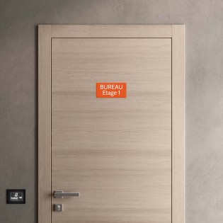 Plaque de porte gravée sur 1 à 2 lignes couleur orange lettres blanches - Rectangle angles arrondis 125 x 250 mm