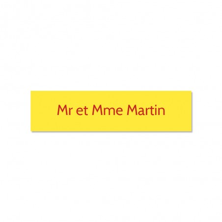 Plaque adhésive interphone ou sonnette 60 mm x 15 mm gravure personnalisée sur 1 ligne couleur jaune lettres rouges