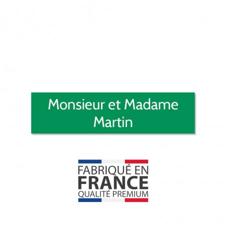 Plaque adhésive interphone ou sonnette 60 mm x 15 mm gravure personnalisée sur 2 lignes couleur vert pomme lettres blanches