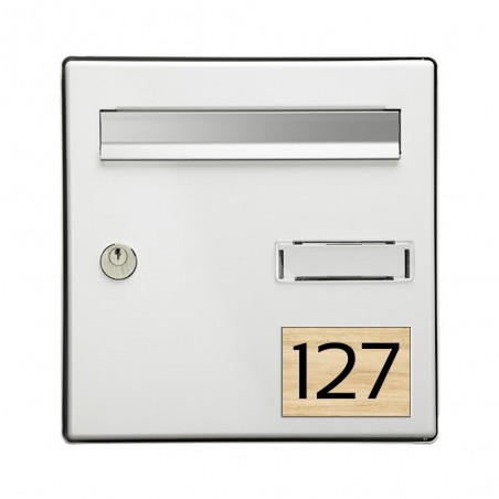 Numéro pour boite aux lettres personnalisable rectangle grand format (100x70mm) effet bois clair chiffres blancs
