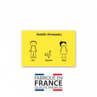 Plaque de maison Family personnalisée avec 3 membres pour boite aux lettres - Format 12x8 cm - Couleur jaune / noire