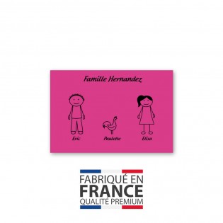 Plaque de maison Family personnalisée avec 3 membres pour boite aux lettres - Format 12x8 cm - Couleur rose / noir
