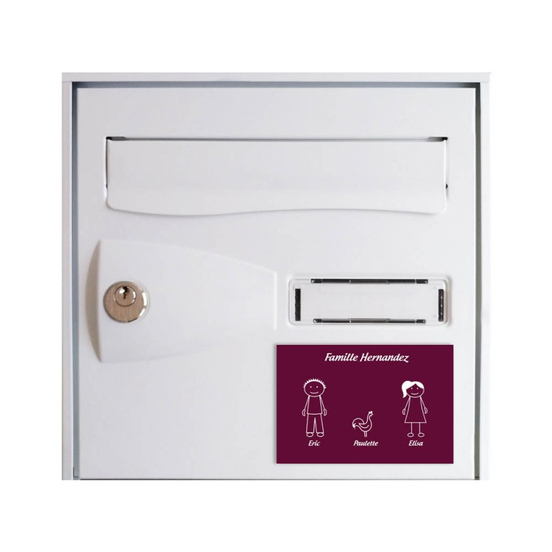 Plaque de maison Family personnalisée avec 3 membres pour boite aux lettres - Format 12x8 cm - Couleur bordeaux Plaque de maison Family personnalisée avec 3 membres pour boite aux lettres - Format 12x8 cm - Couleur bordeaux