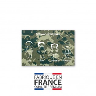Plaque de maison Family personnalisée avec 4 membres pour boite aux lettres - Format 12x8 cm - Effet camouflage vert