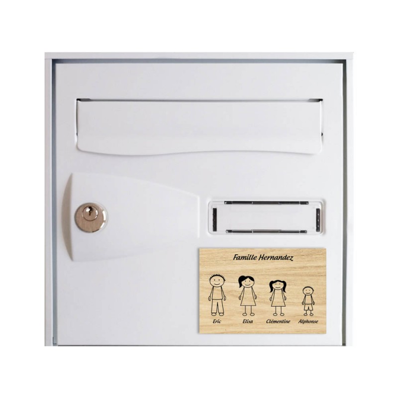 Plaque de maison Family personnalisée avec 4 membres pour boite aux lettres - Format 12x8 cm - Effet bois clair Plaque de maison Family personnalisée avec 4 membres pour boite aux lettres - Format 12x8 cm - Effet bois clair
