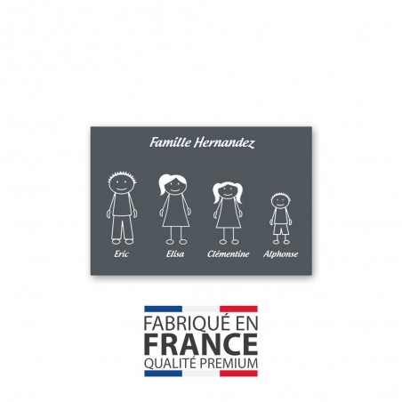 Plaque de maison Family personnalisée avec 4 membres pour boite aux lettres - Format 12x8 cm - Couleur grise