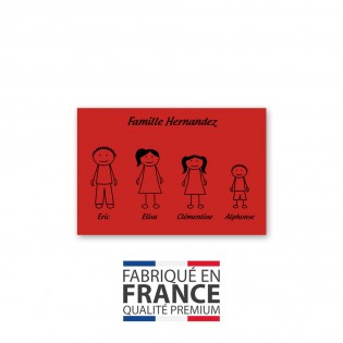 Plaque de maison Family personnalisée avec 4 membres pour boite aux lettres - Format 12x8 cm - Couleur rouge / noir
