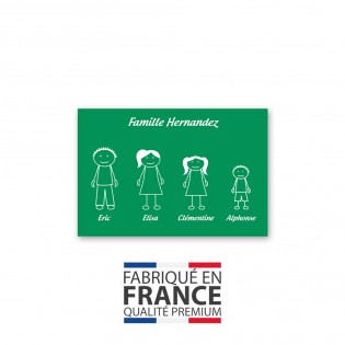 Plaque de maison Family personnalisée avec 4 membres pour boite aux lettres - Format 12x8 cm - Couleur vert clair
