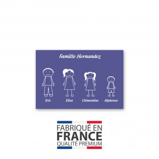 Plaque de maison Family personnalisée avec 4 membres pour boite aux lettres - Format 12x8 cm - Couleur violette
