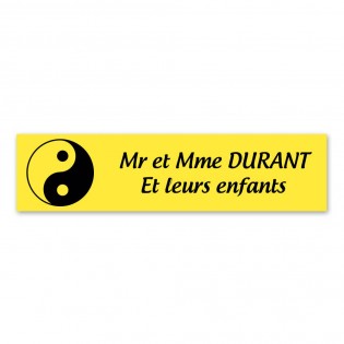 Plaque nom 2 lignes et symbole YIN YANG pour boite aux lettres type Decayeux (100x25mm) couleur jaune lettres noires