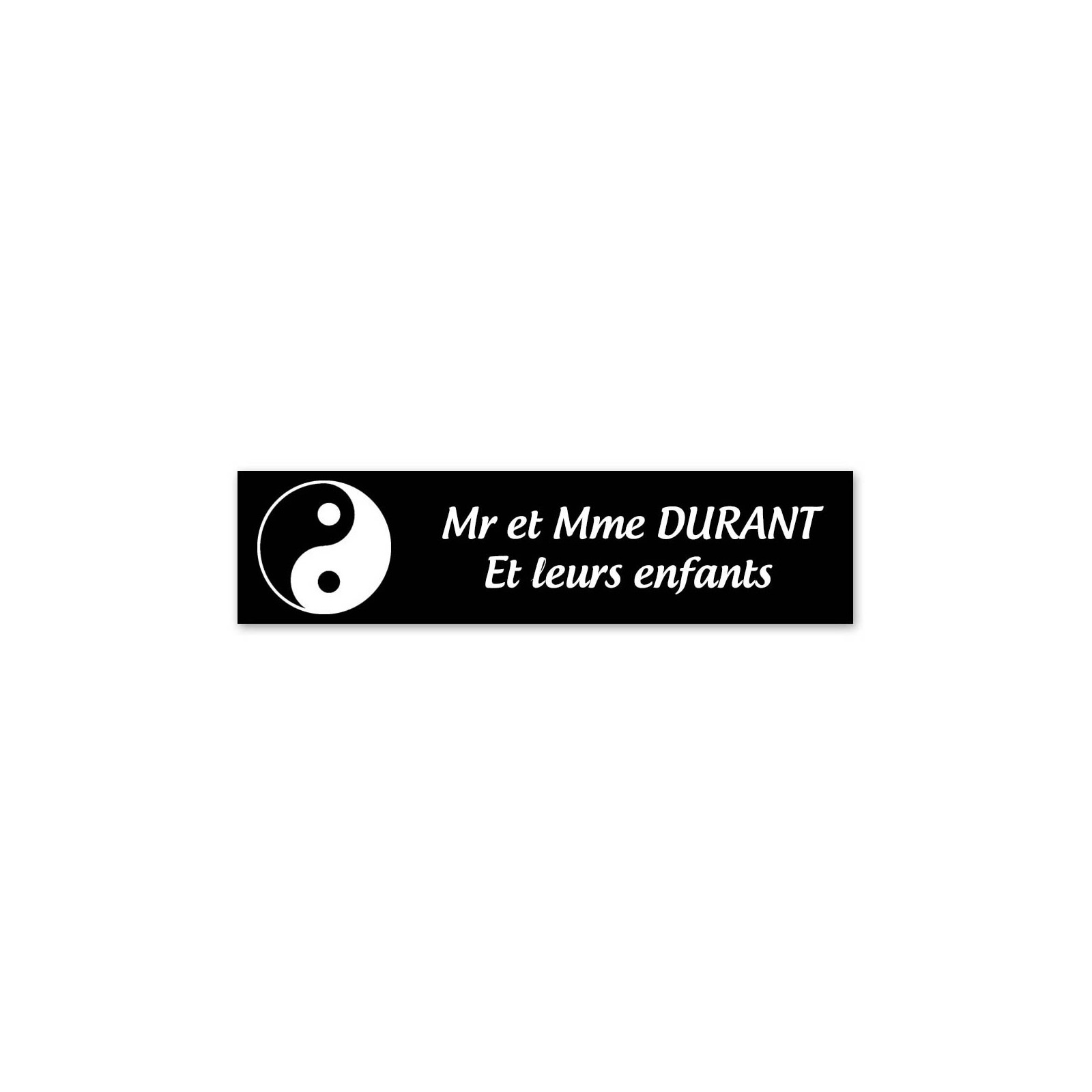 Plaque nom 2 lignes et symbole YIN YANG pour boite aux lettres type Decayeux (100x25mm) couleur noire lettres blanches