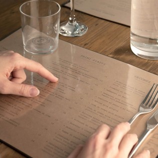 10 sets de table menu avec pochette recto-verso couleur marron - Imprimez et glissez le menu dans le set de table